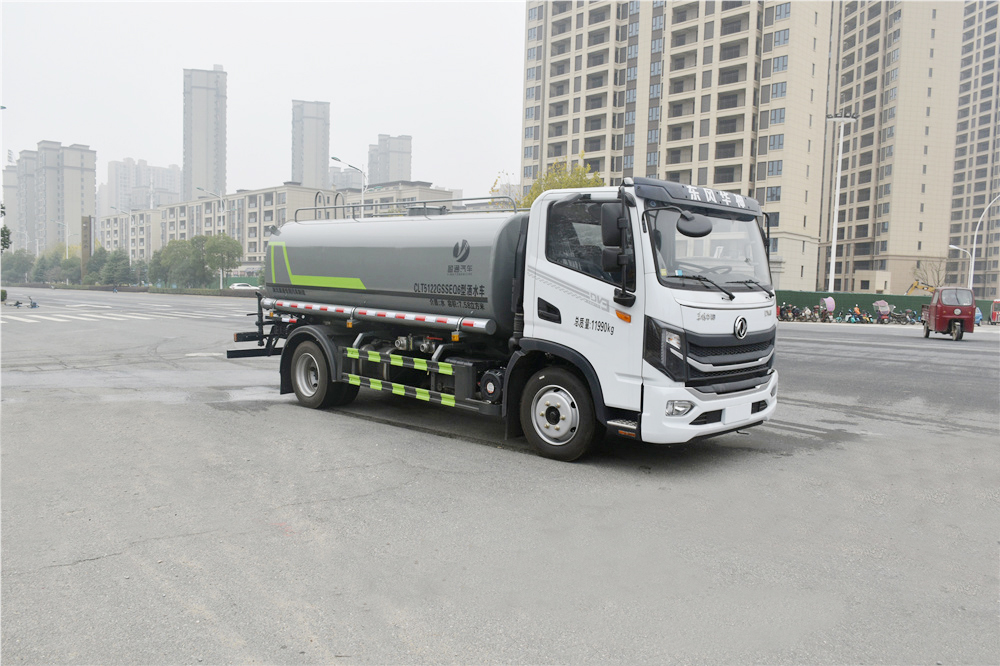 东风华神T3洒水车 9.35吨